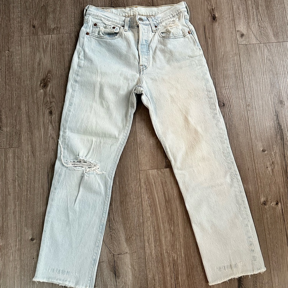 Light Wash Distressed Jeans
